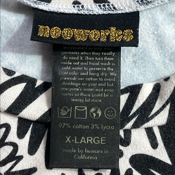 NOOWORKS crop tee zig zag XL - Picture 2 of 7